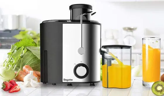 Dark Bagotte Juice Extractor With Drinks