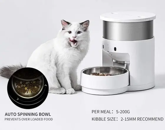 PetKit Automatic Feeder For White Cats