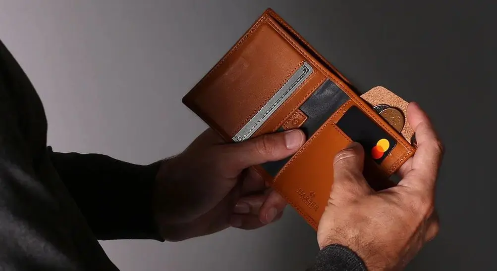 Mens Designer RFID Wallet With UK Change