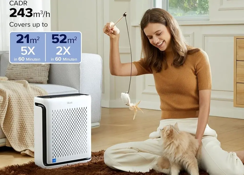 Levoit Smart House Air Purifier With Cat