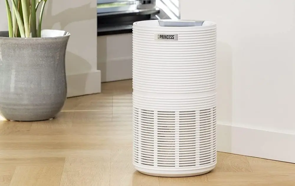 Princess Plug-In Air Purifier For Pets In White