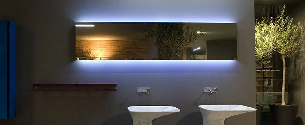 Long Washroom Light Mirror Backlight